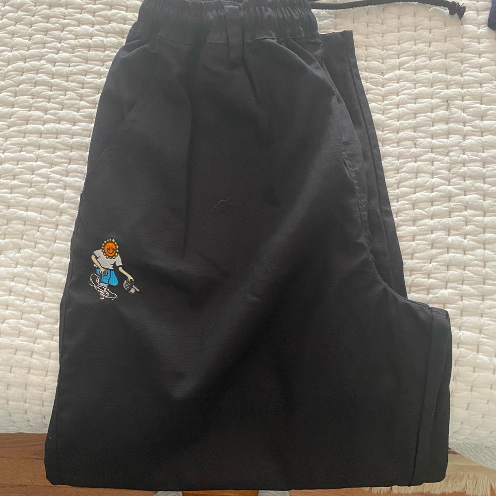 Televisi Star Black RipStop pants.